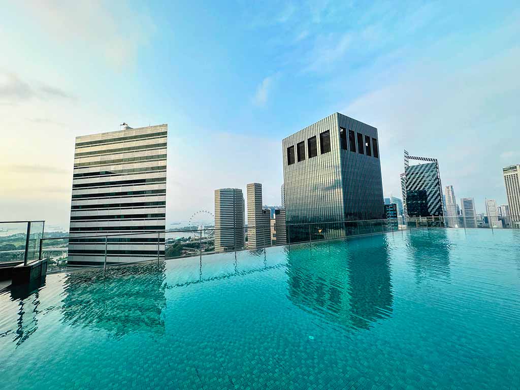 Swimming pool of Andaz Singapore