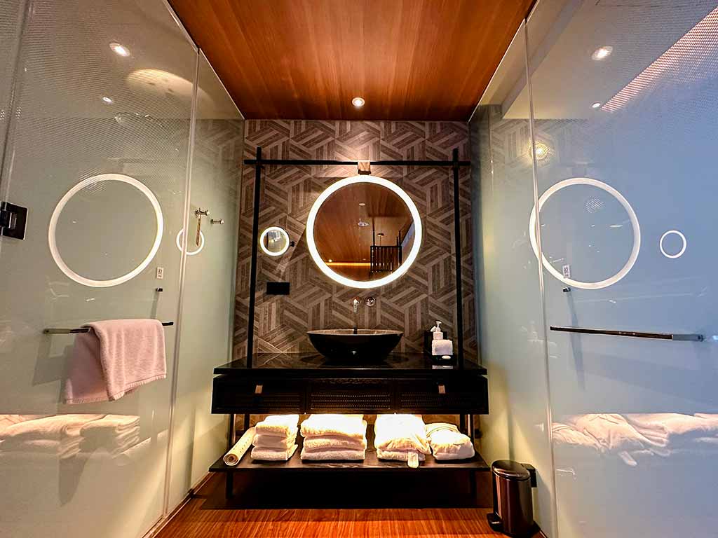 Room-of-Hotel-Indigo-Alishan