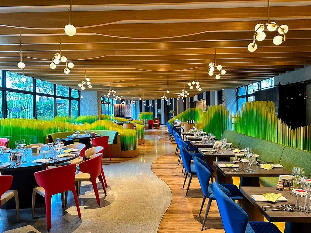 restaurant-of-Hotel-Indigo-Alishan