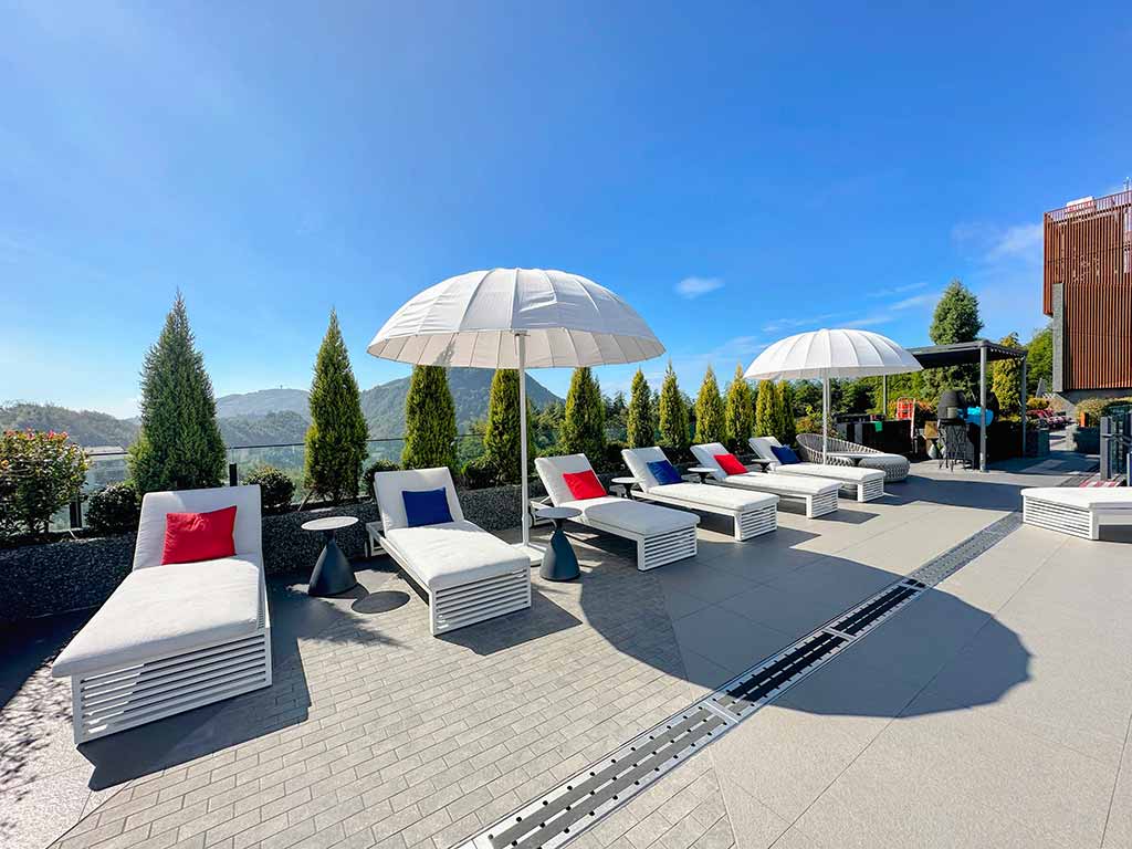 swimming-pool-of-Hotel-Indigo-Alishan