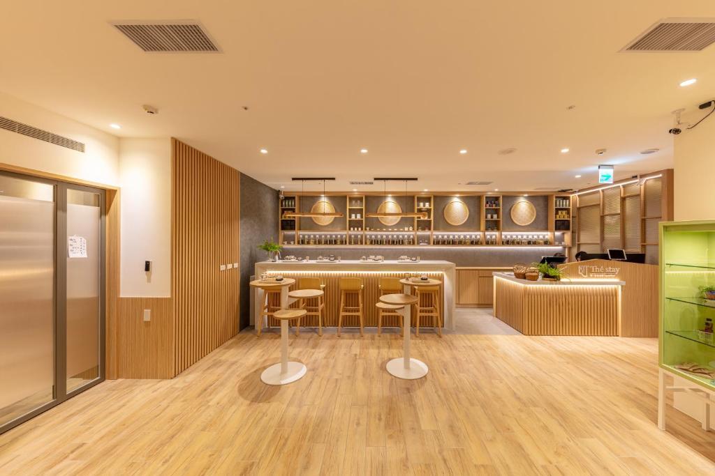 町草休行館