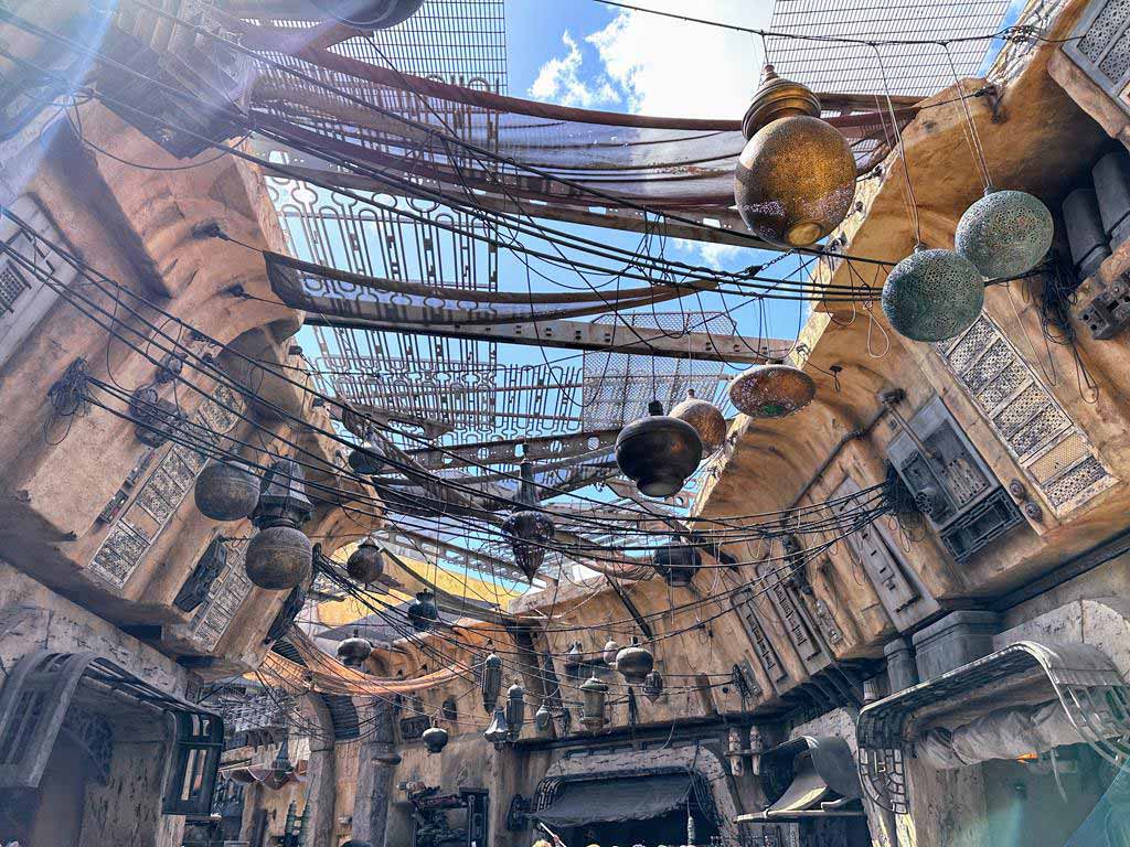 星球大戰：銀河邊緣（Star-Wars-Galaxy's-Edge-)