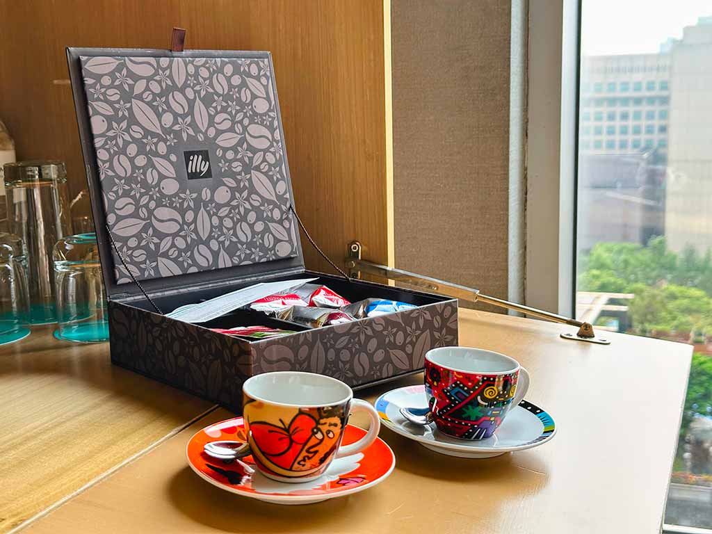 Room-of-Le-Meridien-Taipei