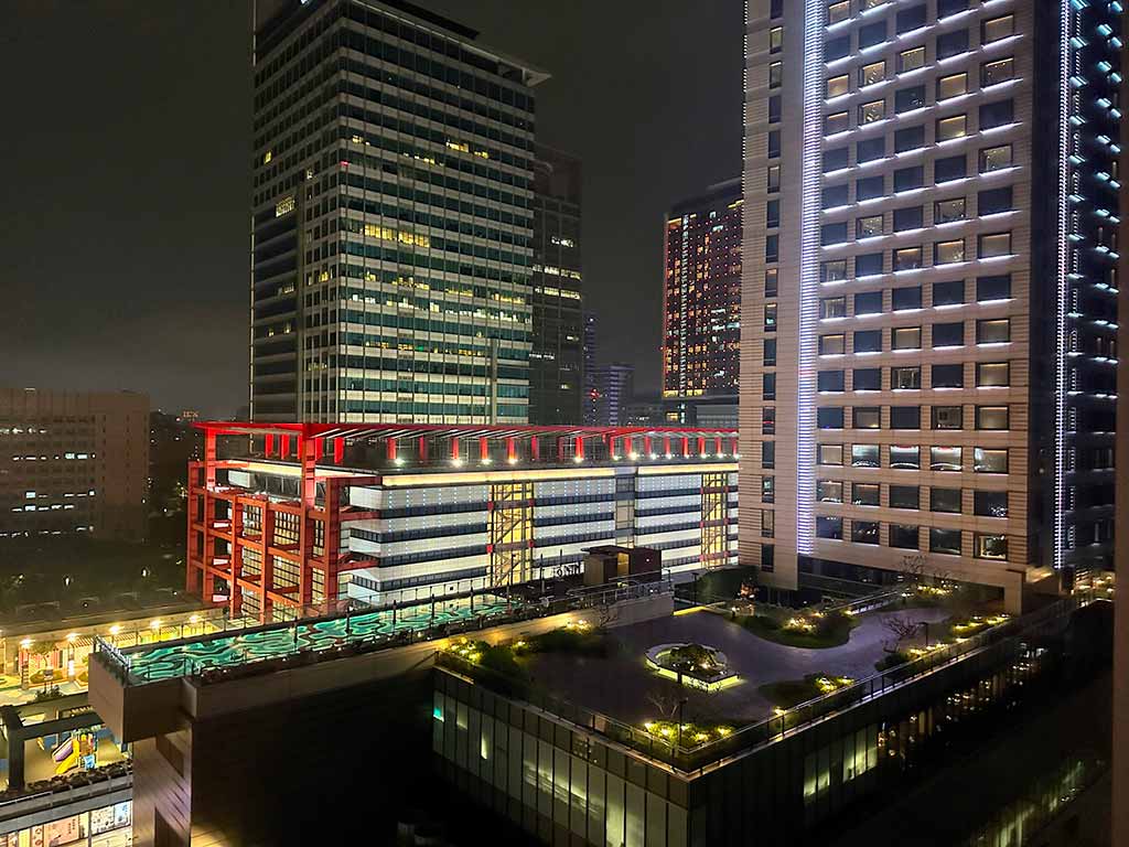 Room-of-Le-Meridien-Taipei