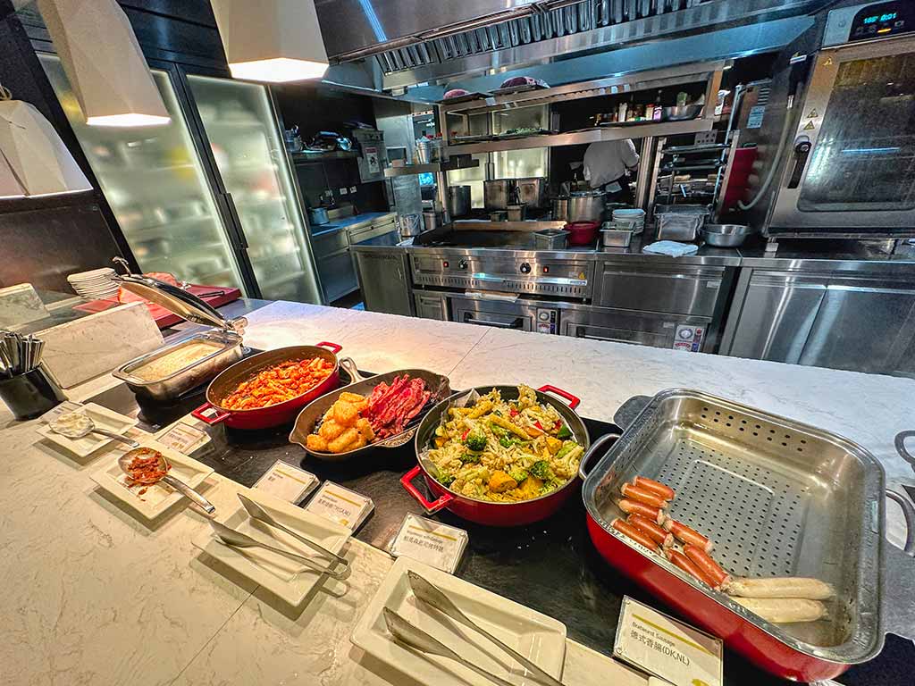 breakfast of Le Meridien Taipei