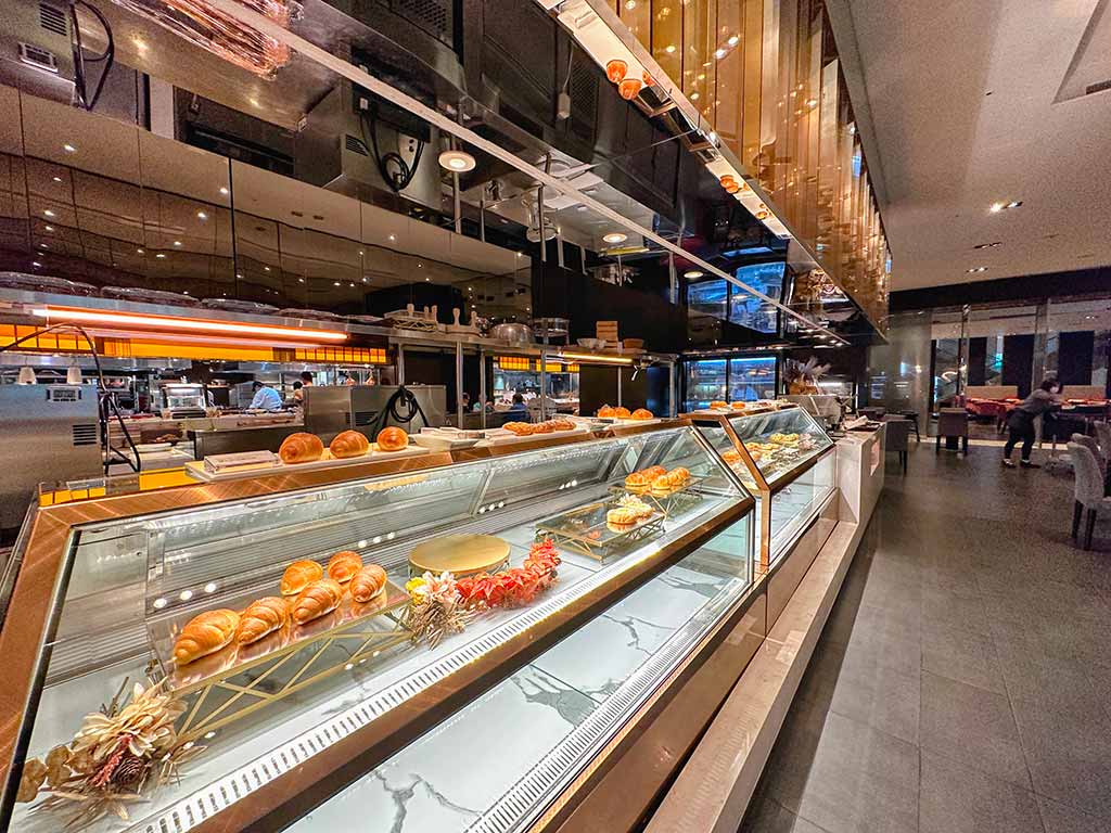 breakfast of Le Meridien Taipei