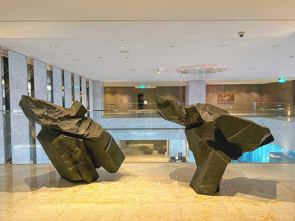 lobby-of-Le-Meridien-Taipei