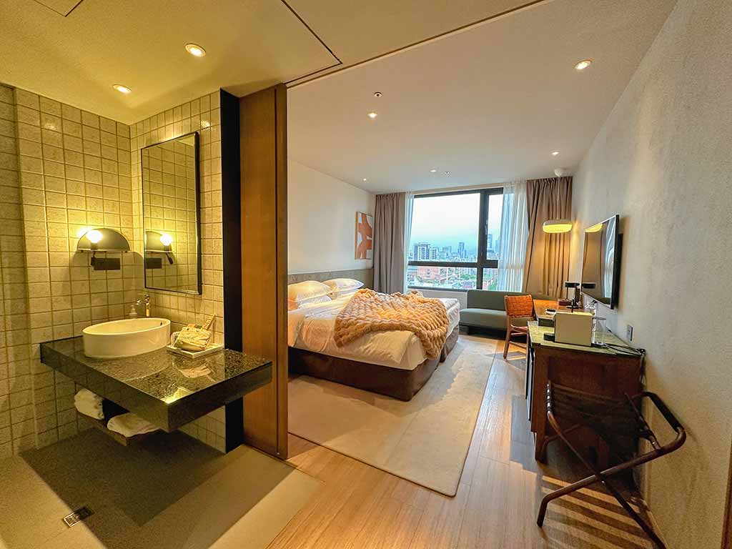 Room-of-Episode-Daan-Taipei