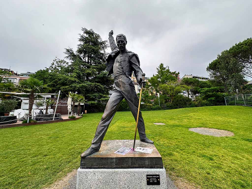 Freddie-Mercury-statue