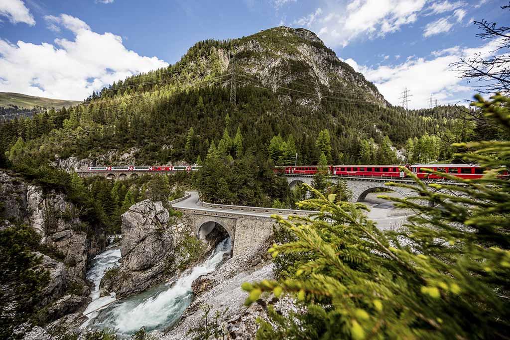冰河列車-Glacier-Express
