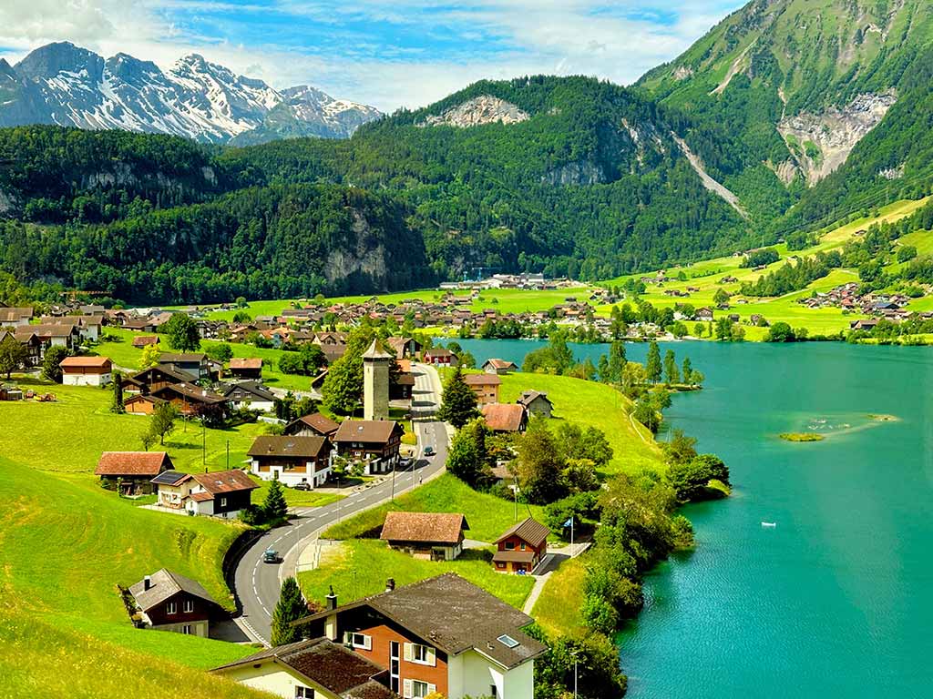 琉森-因特拉根特快車（Lucerne－Interlaken-Express）