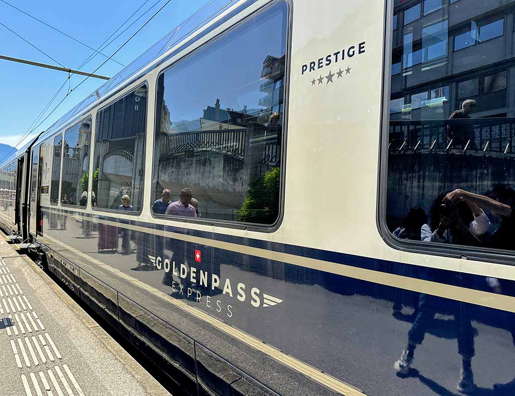 黃金列車GoldenPass-Express