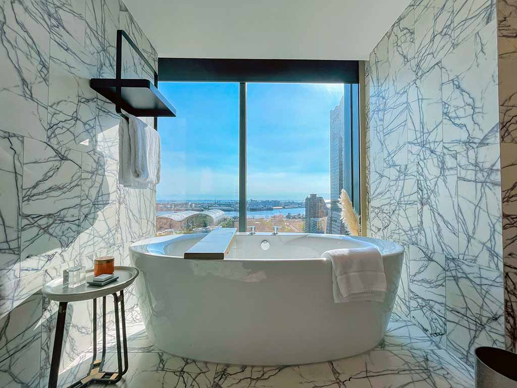 Room-of-lobby-of-InterContinental-Kaohsiung