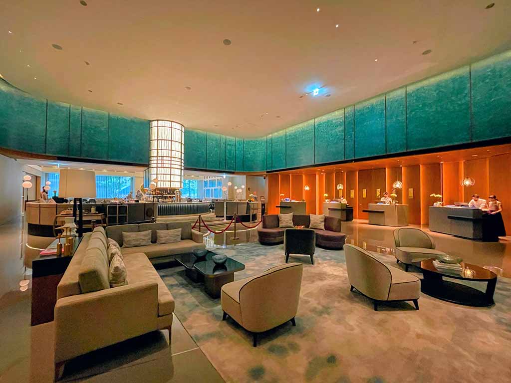 lobby-of-InterContinental-Kaohsiung