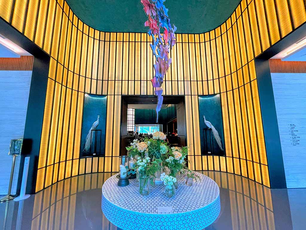 lobby-of-InterContinental-Kaohsiung