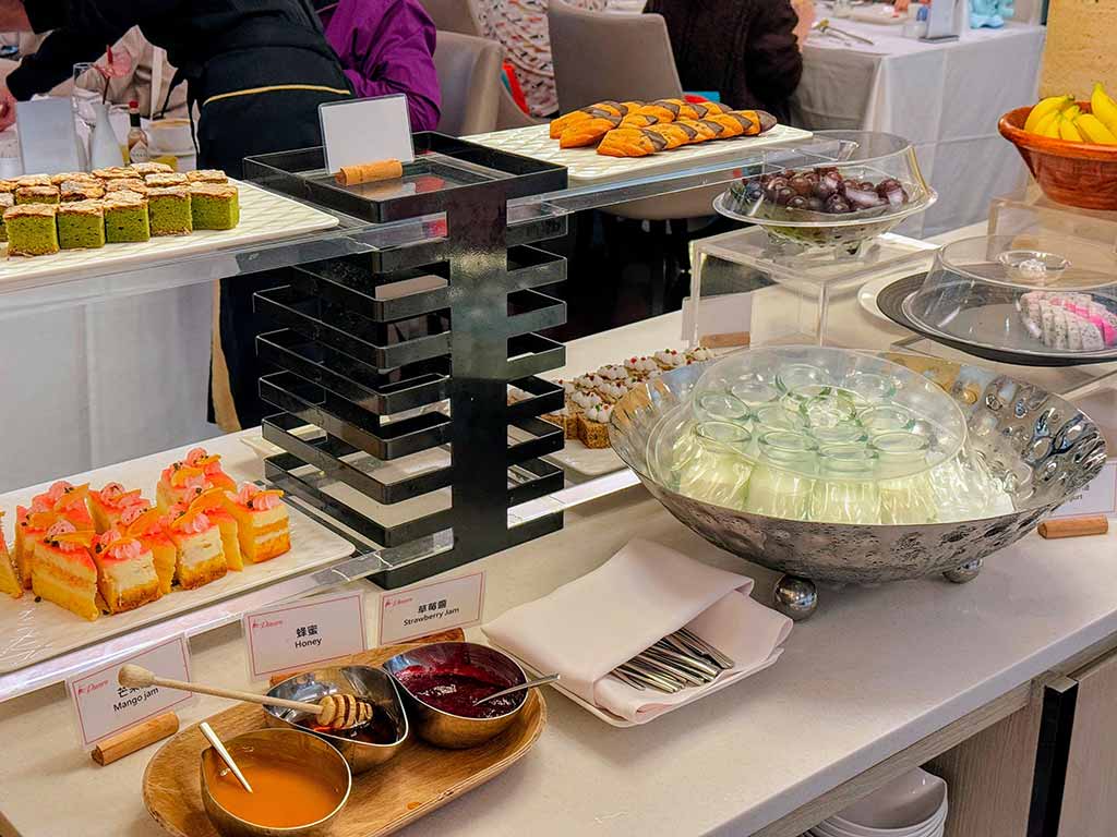 breakfast-of-The-Gaia-Hotel-Taipei