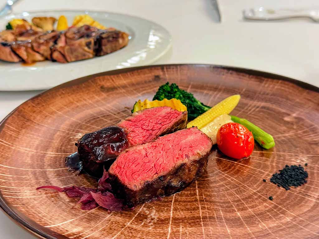 restaurant-of-The-Gaia-Hotel-Taipei