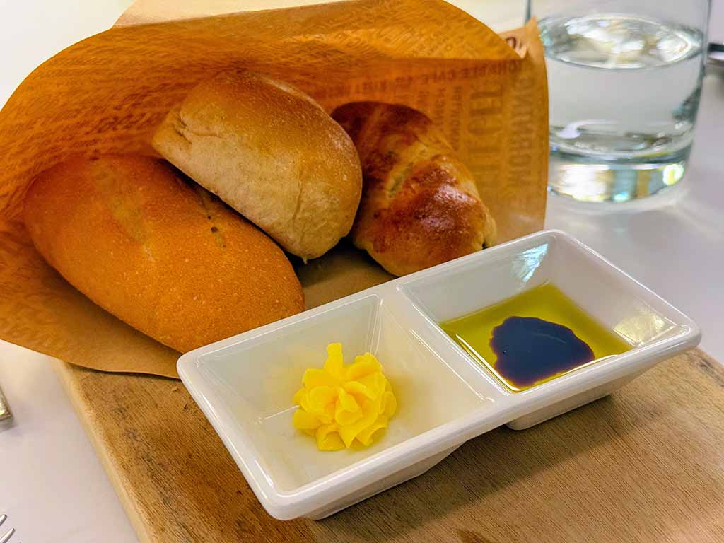restaurant-of-The-Gaia-Hotel-Taipei