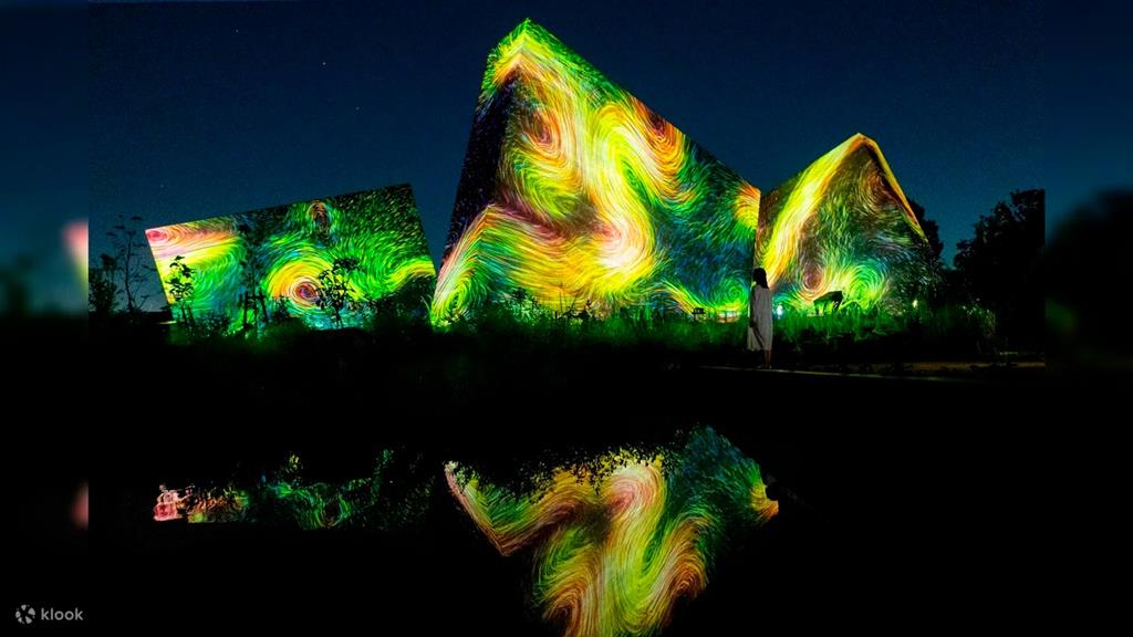 teamLab Botanical Garden
