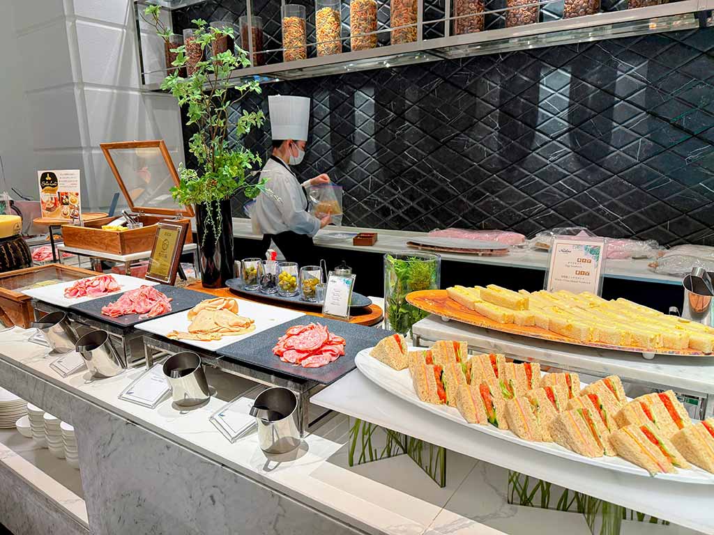 琉球名城海灘度假飯店
