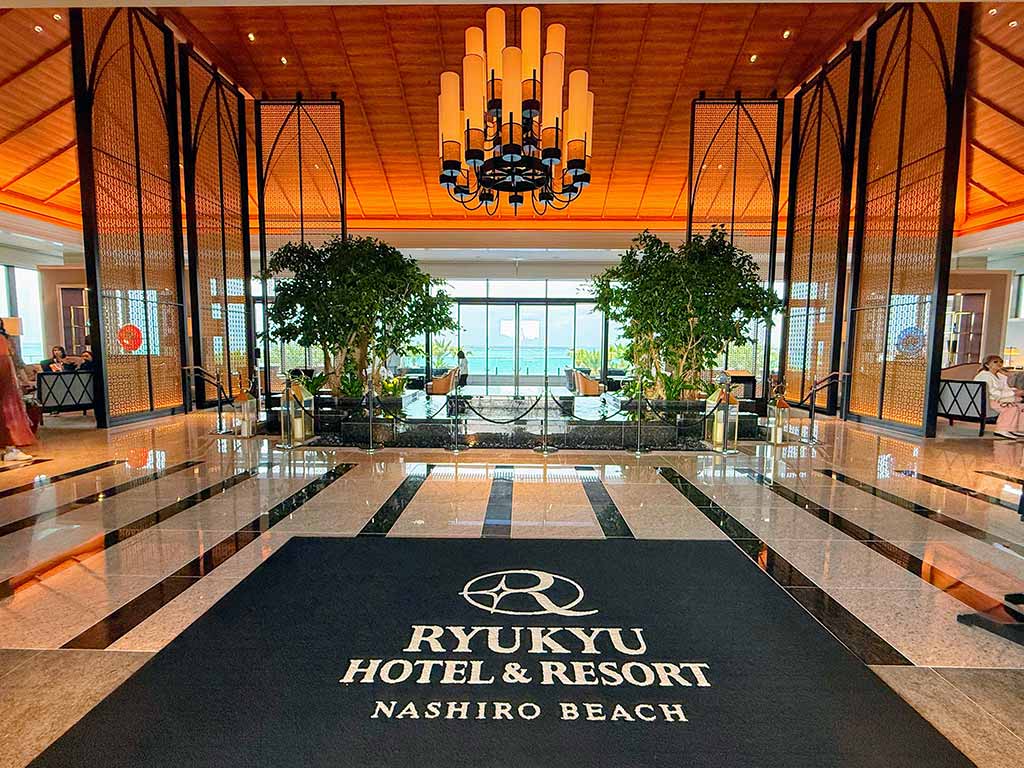 琉球名城海灘度假飯店