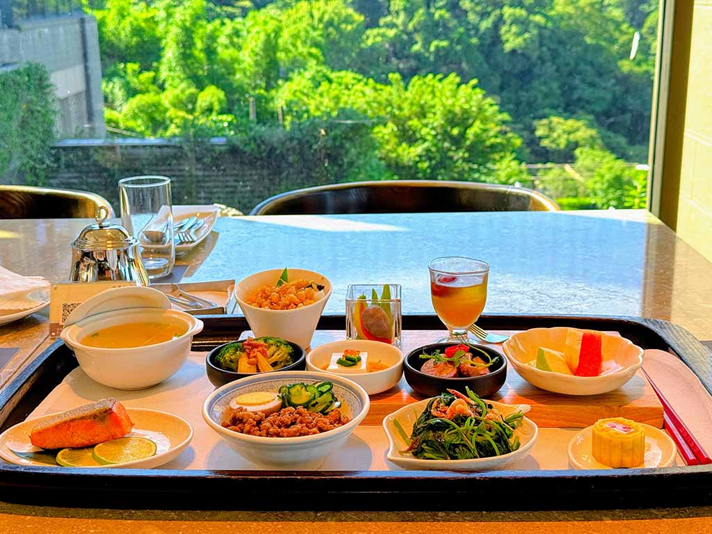 breakfast-of-Grand-View-Resort-Beitou