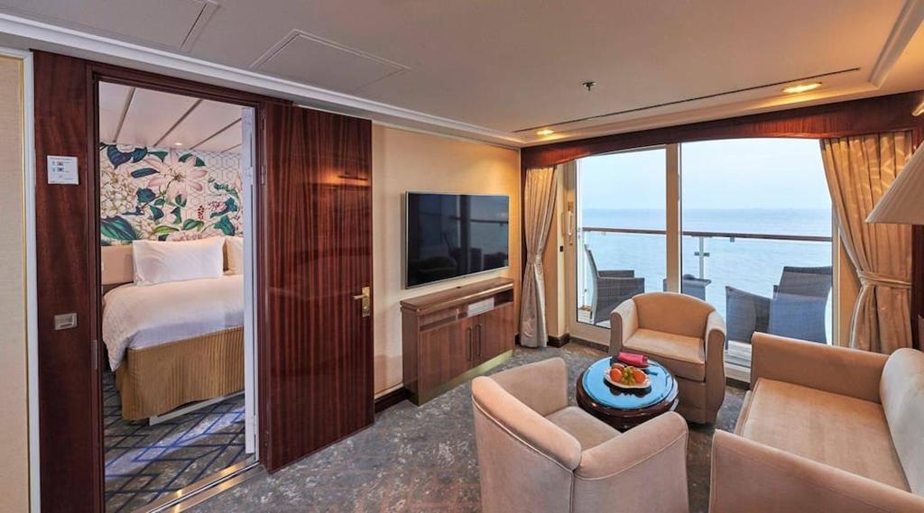cruise suite
